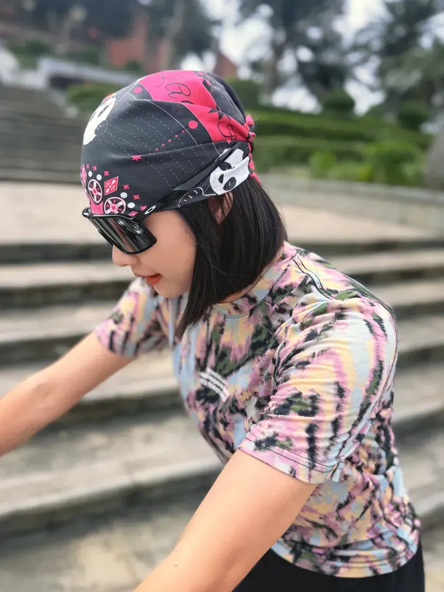 Panda & Shu Brocade · Dark 4